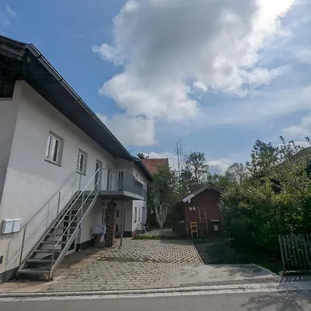 Maisonette Mit Kaminoefen Naehe Starnberger See Und Muenchen Munsing Exterior photo