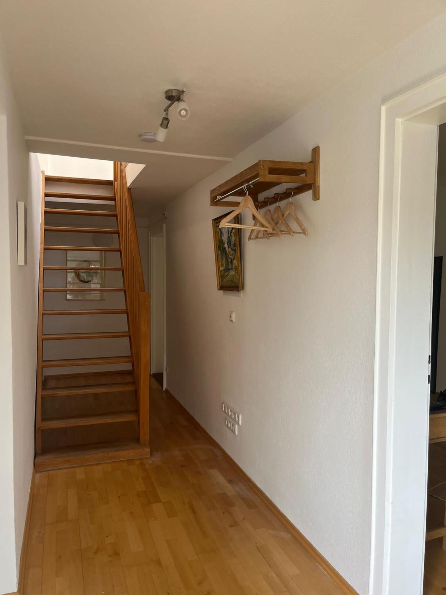 Maisonette Mit Kaminoefen Naehe Starnberger Und Muenchen *