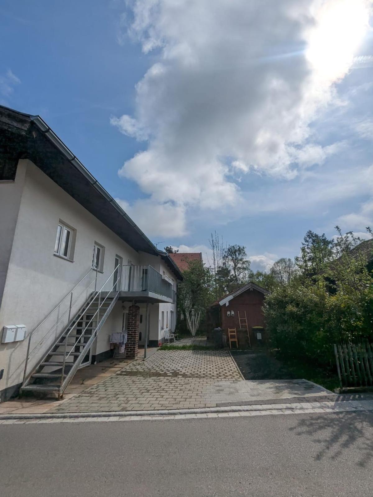 Apartment Maisonette Mit Kaminoefen Naehe Starnberger Und Muenchen